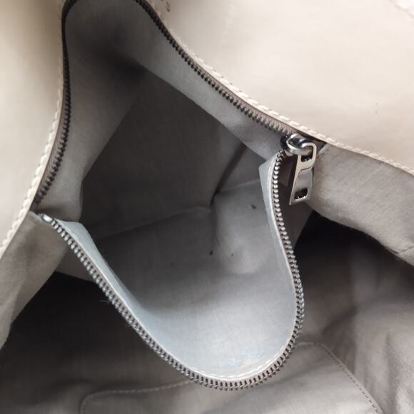 Marc Jacobs Beige Leather Double Pushlock Double Handles Tote Shoulder Bag - Picture 13 of 16